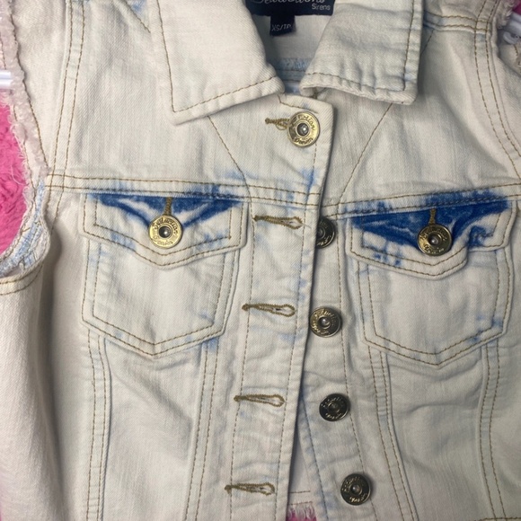 Denim vest - Picture 1 of 3
